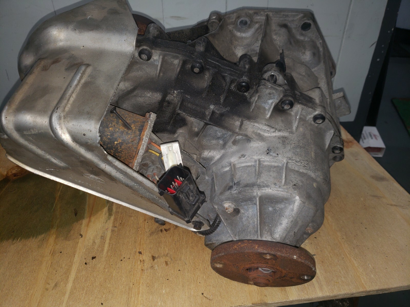 2004 2005 04 05 FORD EXPLORER TRANSFER CASE ASSEMBLY 4L247A195AE OEM