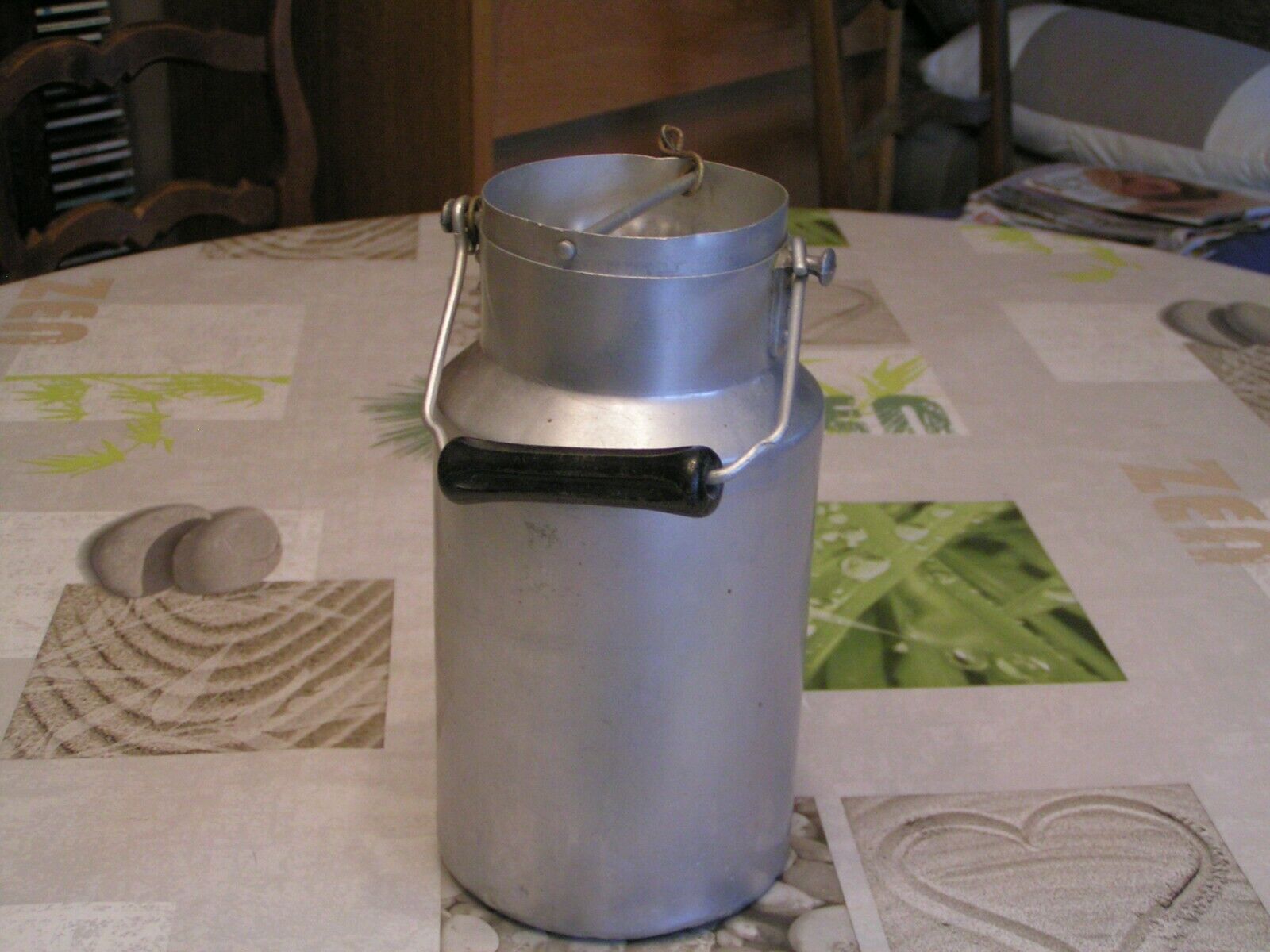 Pot à lait ancien - bidon/ broc à lait aluminium ou fer