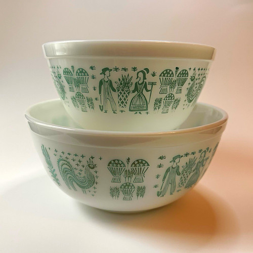 Pyrex Butterprint turquoise vintage Mixing Bowl Set of 2 #402 & 403