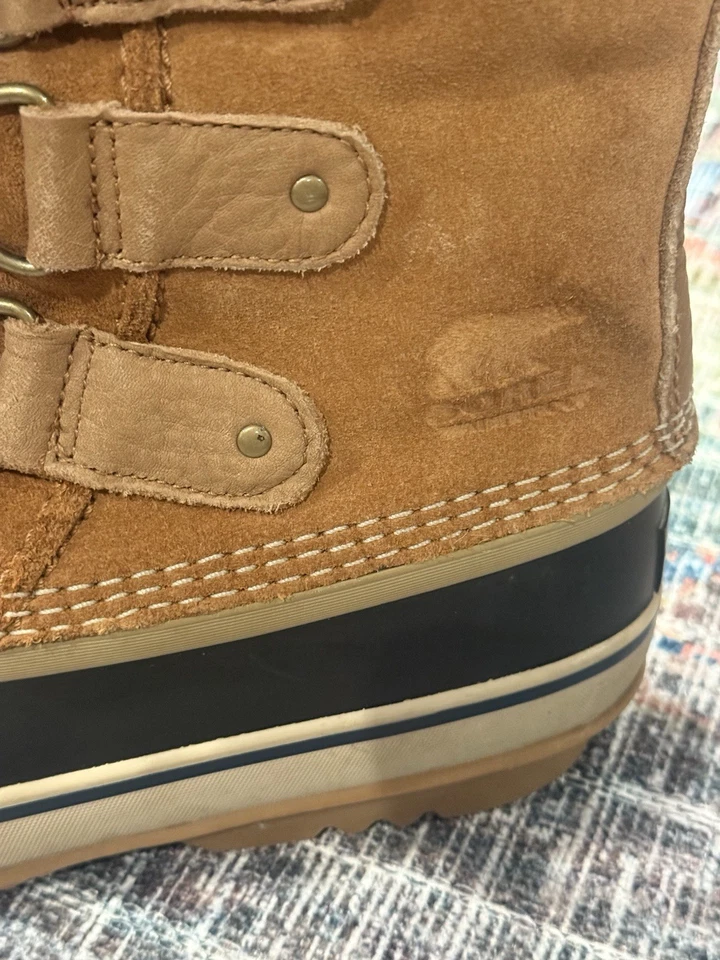 Botas impermeables SOREL Joan Of Arctic para mujer talla: 8 marrón camel cordones azules Foto 3 de 4