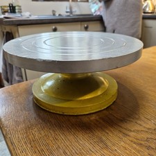 360Degree Smooth Fibre Rotating Cake Stand 30cm dia table.