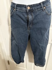 Levi's Perfectly Shaping 512 Capri Women's Size 20 Dark Blue