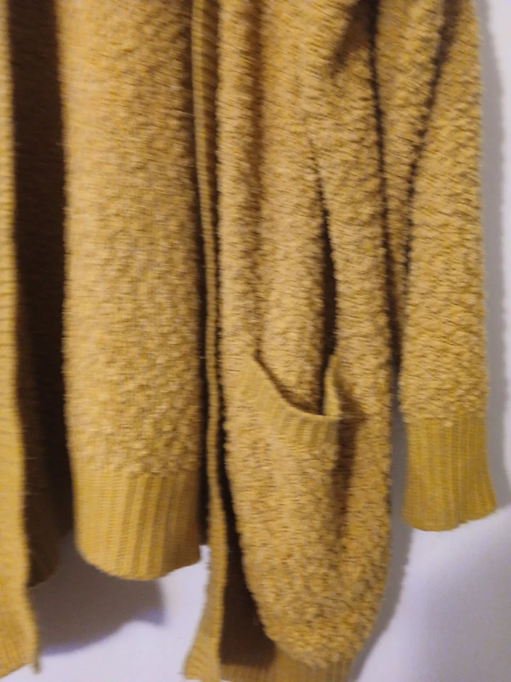 Suéter Cárdigan Bobbie Brooks Talla Grande Dorado Talla 1X Foto 4 de 4