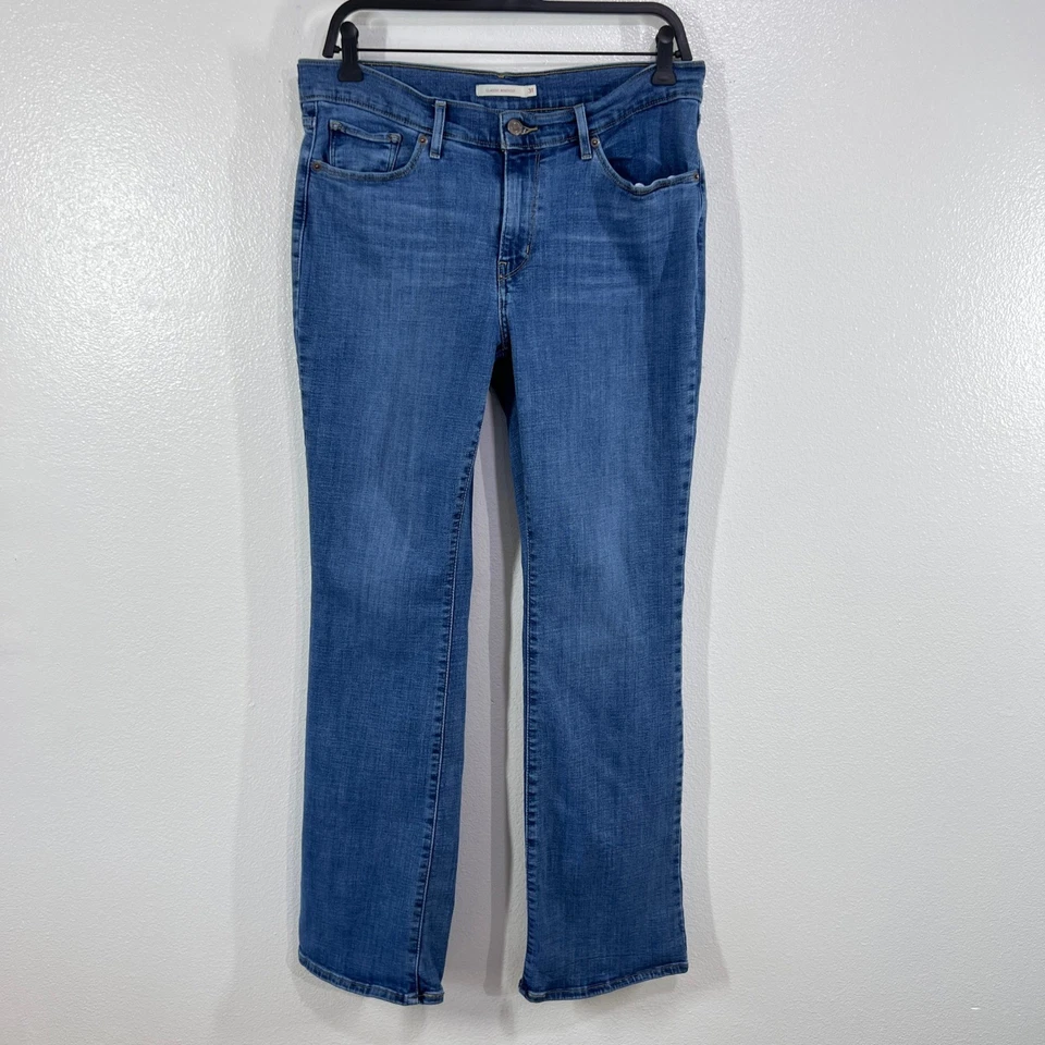 Levi's Women's Classic Bootcut Jeans Size 12M 31x32 Medium Wash Denim Mid Rise - Image 2 of 4