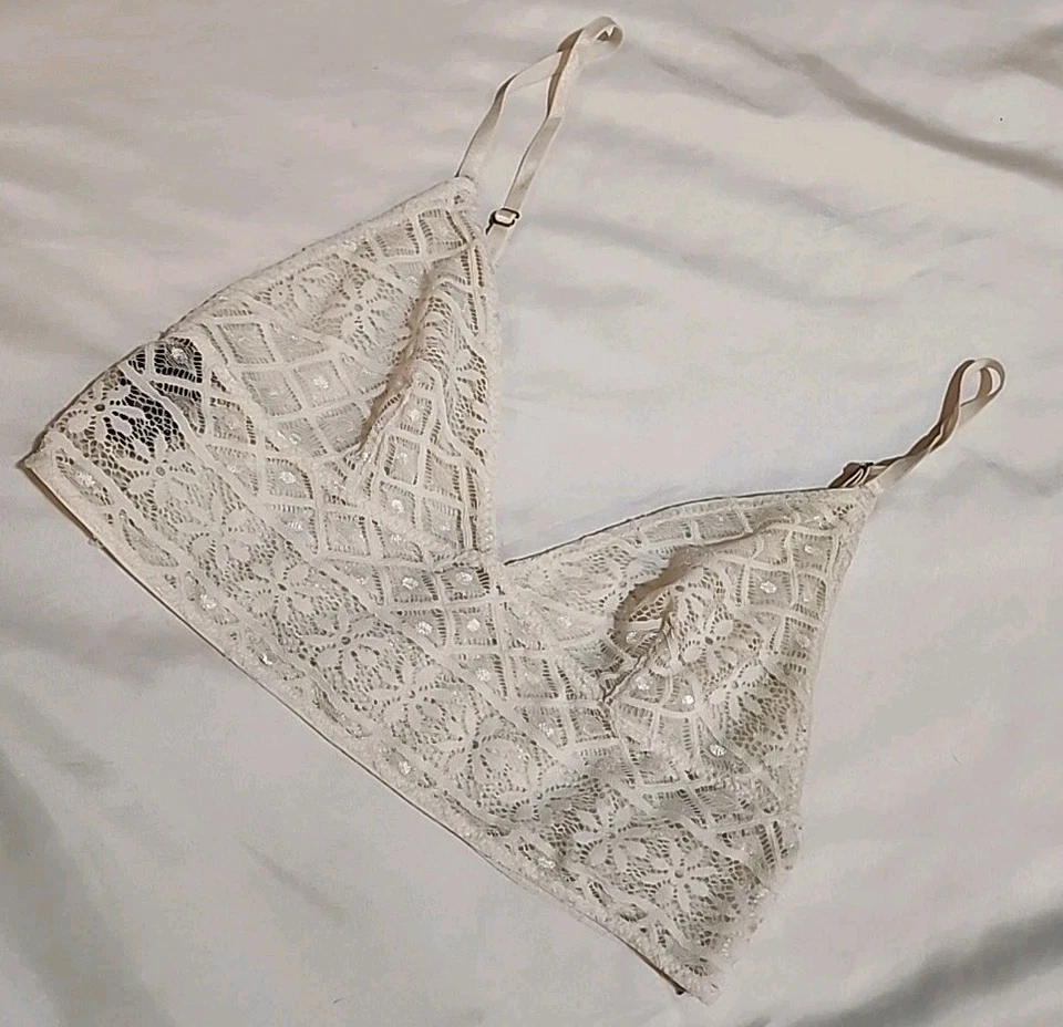 Out From Under Urban Outfitters Cream Lace Bralette sz Medium Adjustable Straps - Image 2 of 4