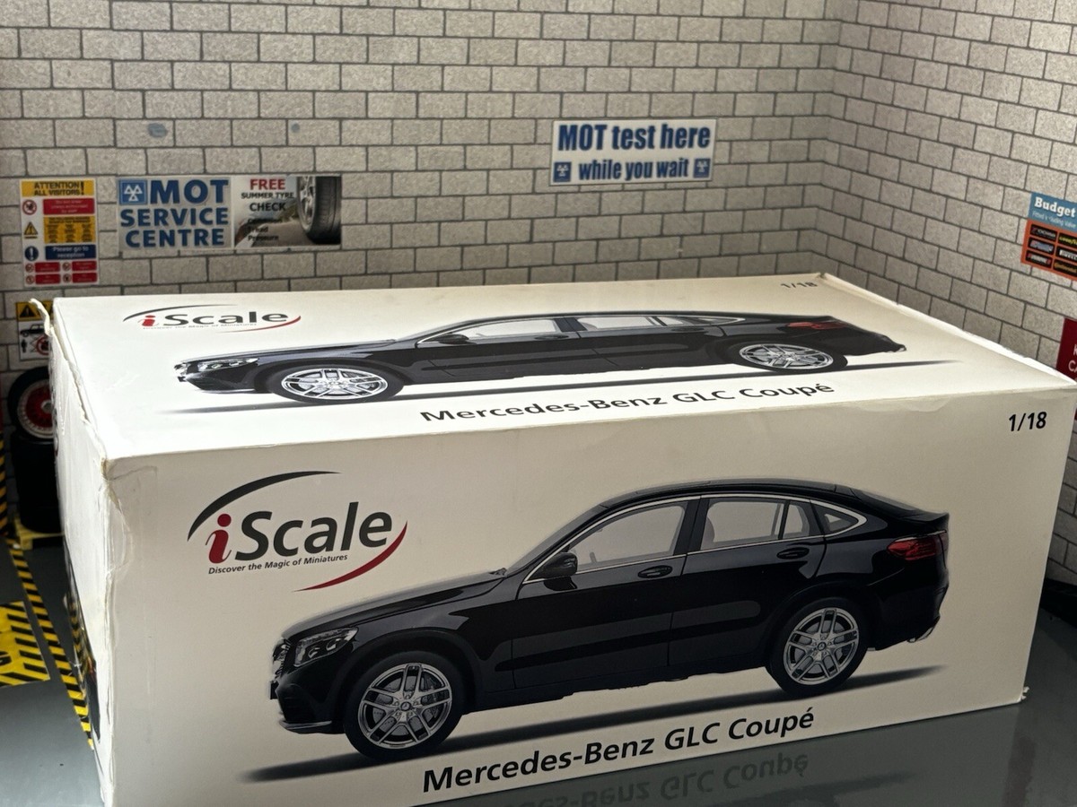 1:18 *BOXED* 2015 MERCEDES-BENZ GLC Coupe (Black) 5dr LHD