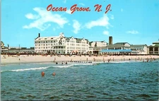 NJ Ocean Grove, North End Hotel Beach Scene, Chrome Unposted