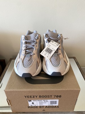 yeezy 700 v2 cream ebay