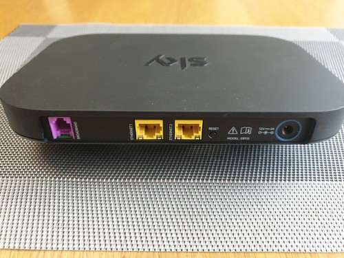 Sky Q Hub Wireless Router WiFi ER115UK Model Dual Band - Picture 3 of 5