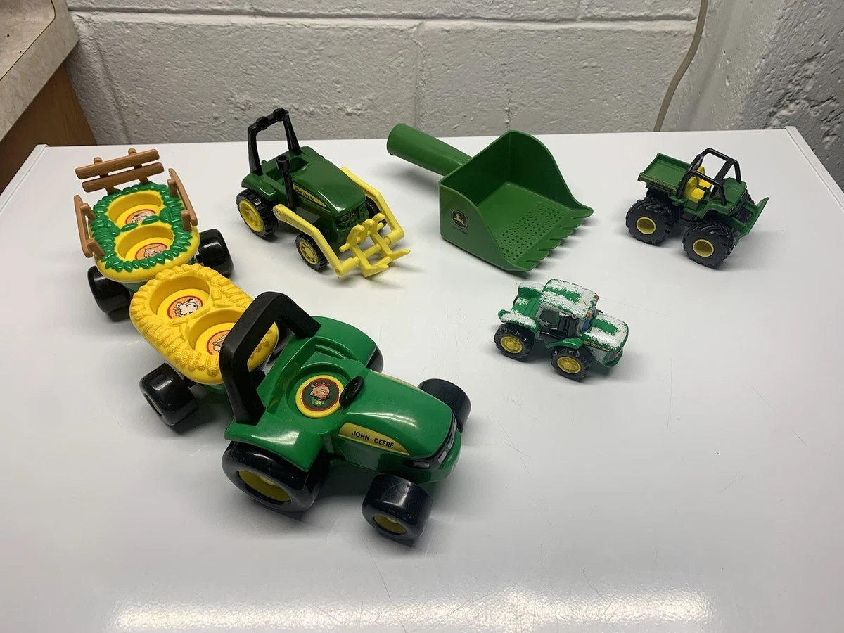 John Deere Toy Set Lot