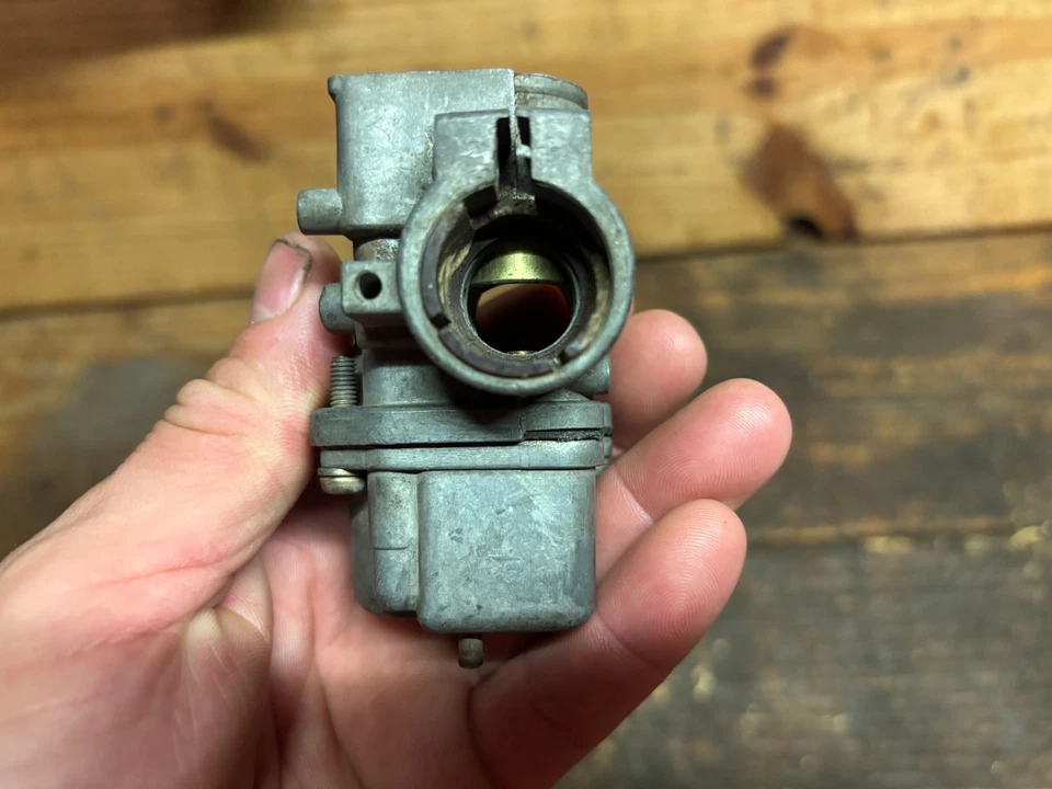 Carrocería de carburador Yamaha JT1 JT2 60 TK 288E3 Foto 4 de 4