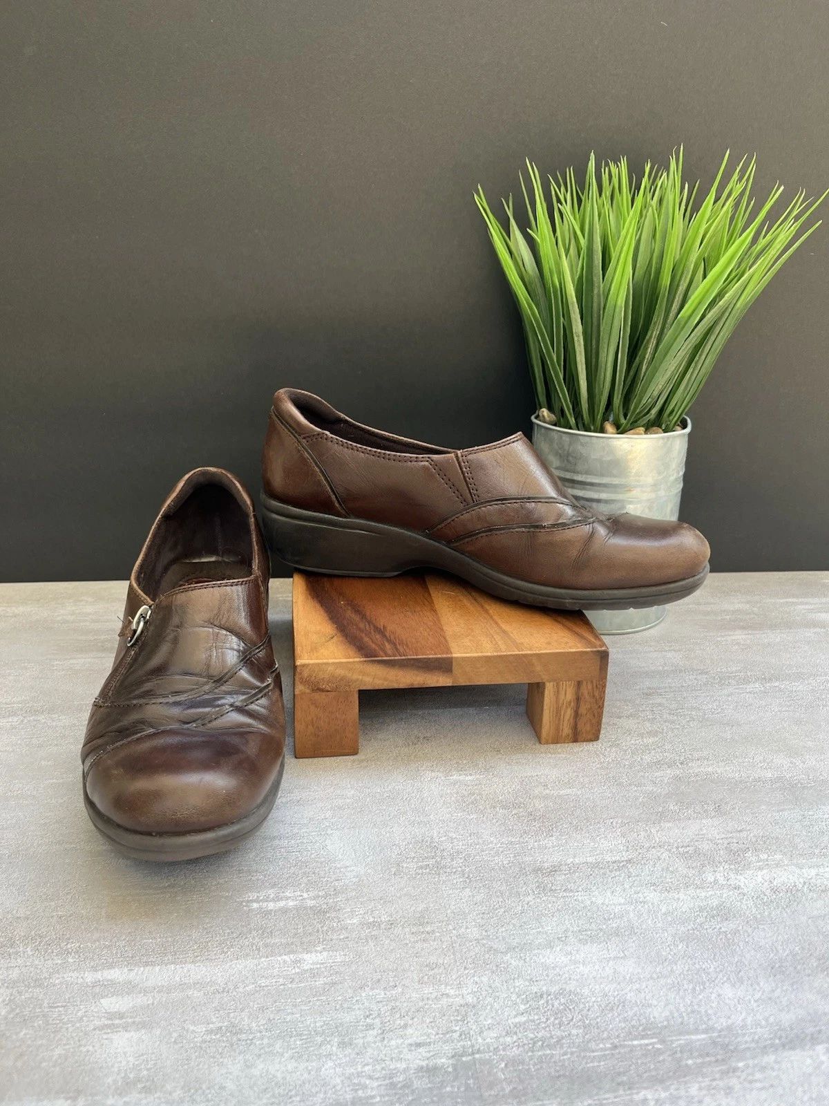 CLARKS Mocassino donna Clark’s Artisan in pelle taglia 7 5 marrone con cerniera antiscivolo