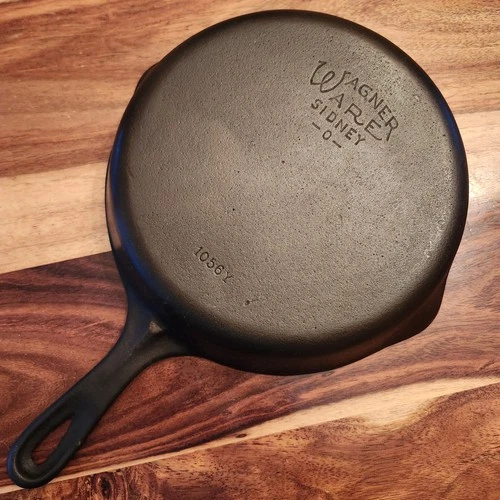 Wagner Ware Sidney -O- Cast Iron Skillet #6, Stylized Logo, 1056, MM "Y"