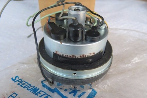 SUZUKI T500 T500P GT500 GT750 P POLICE PATROL SPEEDOMETER M.P.H GENUINE NOS JP - Picture 5 of 6