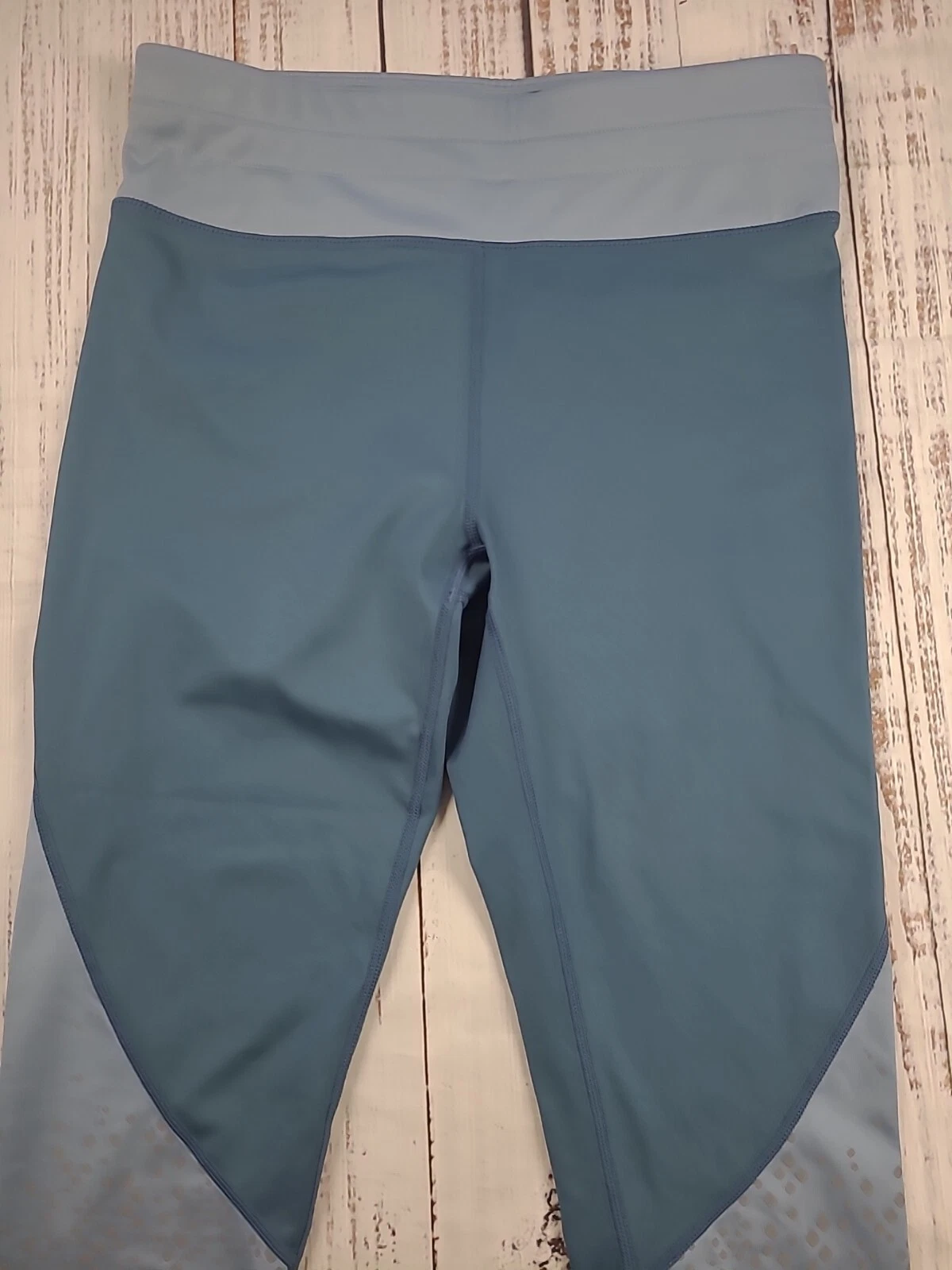fabletics zipper pocket yoga workout performance leggings
