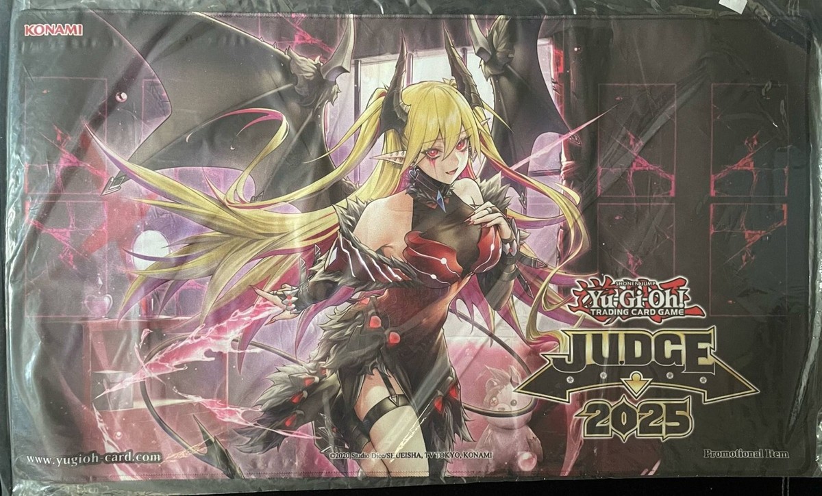 YCS 2025 JUDGE 紅涙の魔ラクリモーサ プレイマット 北米版 遊戯王 公式 JUDGE 2025 紅涙の魔ラクリモーサ プレイマット