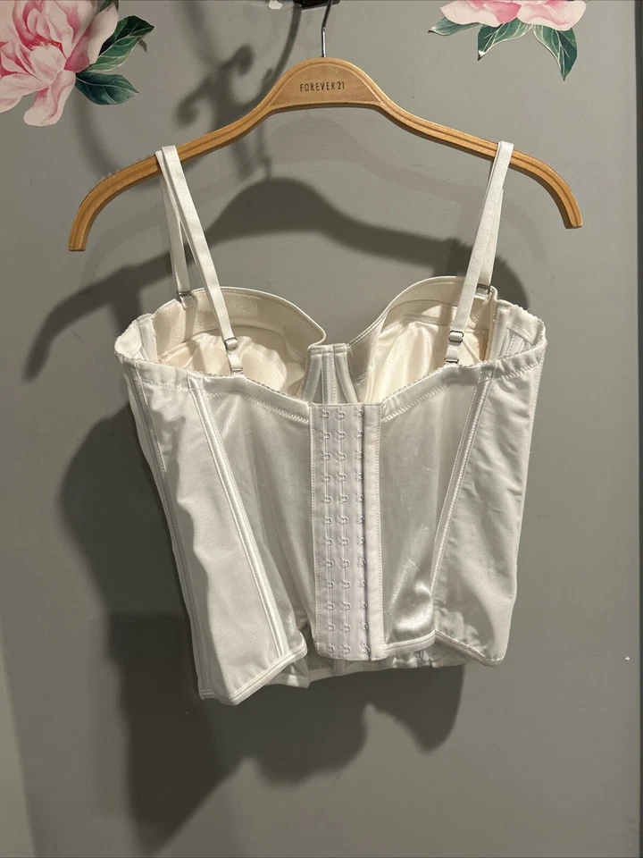 VTG 90’s Frederick’s of hollywood White Corset 36C - Image 4 of 4