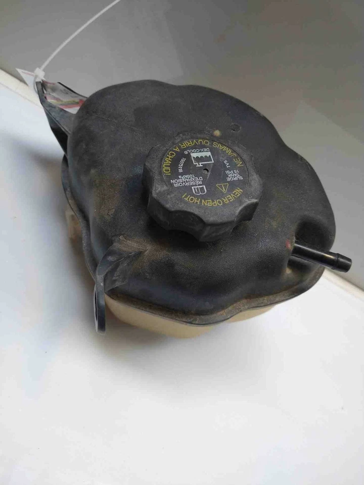 Chevy Equinox GMC 2010-2017 jarra de depósito de refrigerante de terreno OEM 22829367 Foto 2 de 2