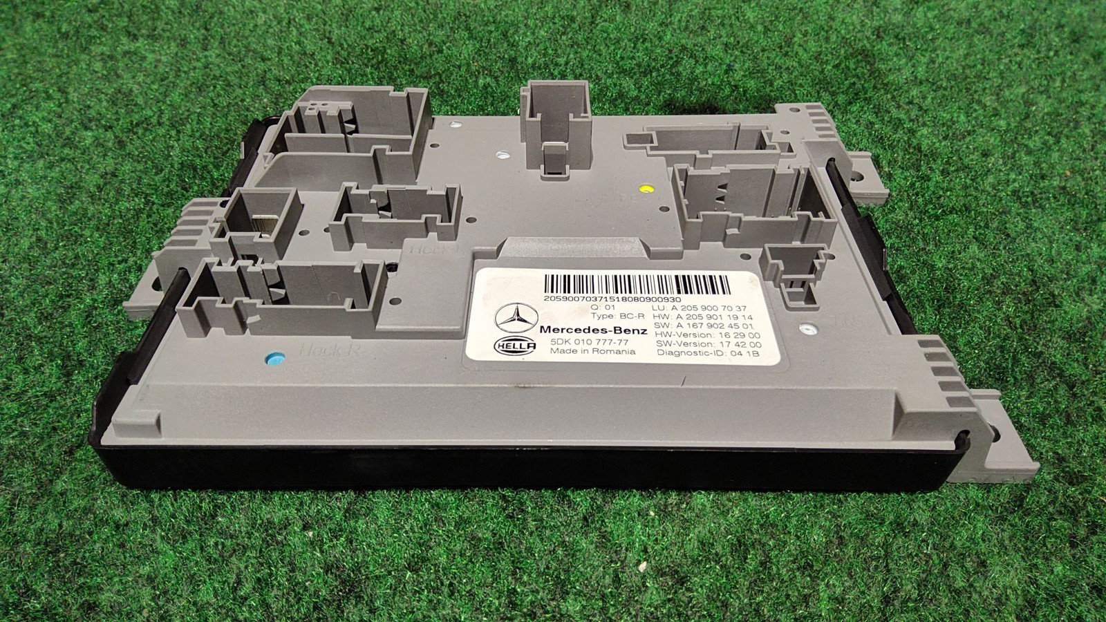 2014-2021 Mercedes C300 Rear Acquisition & Actuation Module Oem A2059007037