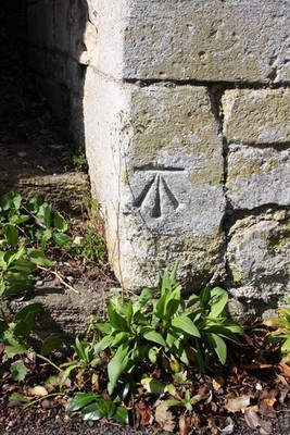 Photo 6x4 Benchmark on wall junction on Whitehill Bradford-On-Avon Ordnan c2015