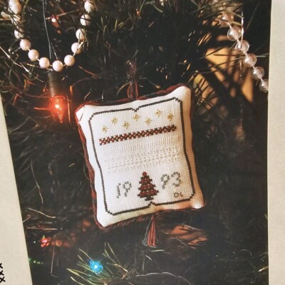 The Needle's Work 1993 Christmas Ornament Cross Stitch Pattern And Fabric