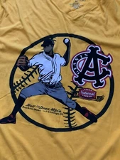Stall & Dean Chicago American Giants Negro Baseball League Yellow T-Shirt Sz. XL