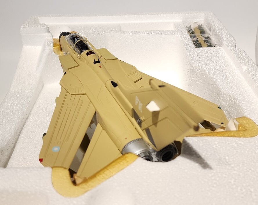 CDC社製 1/48 アーマーコレクション TORNADE トルネード 模型 Armour Collection 1:48 Scale Tornado GR- MK1 U.K. Royal Air