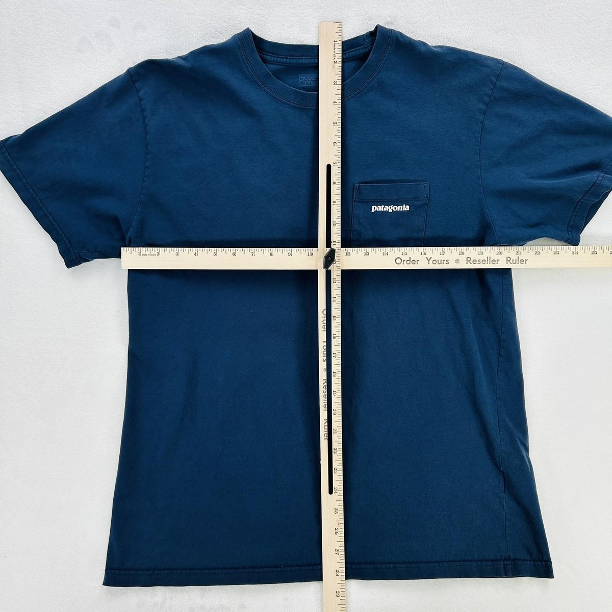 Patagonia Shirt Mens Large Blue P-6 Logo Graphic Pocket Tee