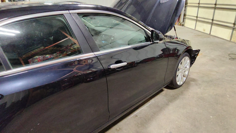 Cadillac ATS 2013-2018 pasajero derecho puerta delantera negro Raven-GBA *Dings* Foto 2 de 3