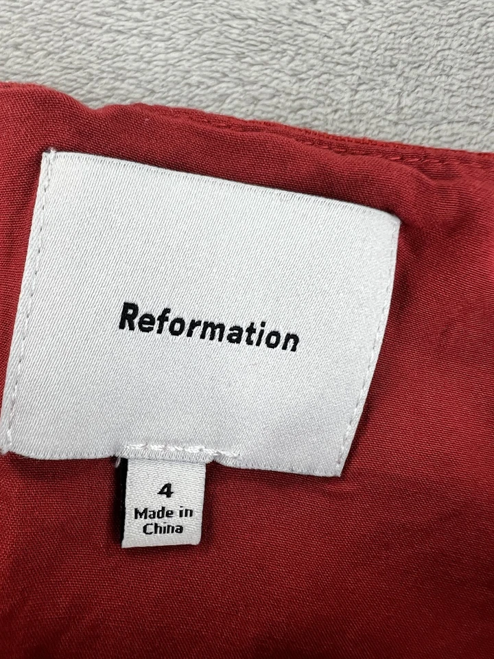 Camiseta sin mangas Reformation para mujer talla 4 roja de lino sin mangas recortada con cremallera lateral Foto 2 de 4
