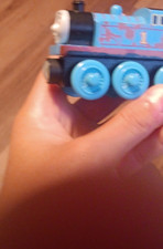 Thomas  Friends Muddy Thomas Wooden Train Y4104 Brio Compatible