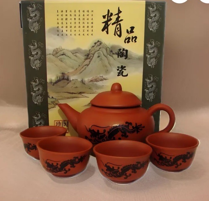Luoshi Fine Porcelain Chinese  Tea Set  With Four Cups