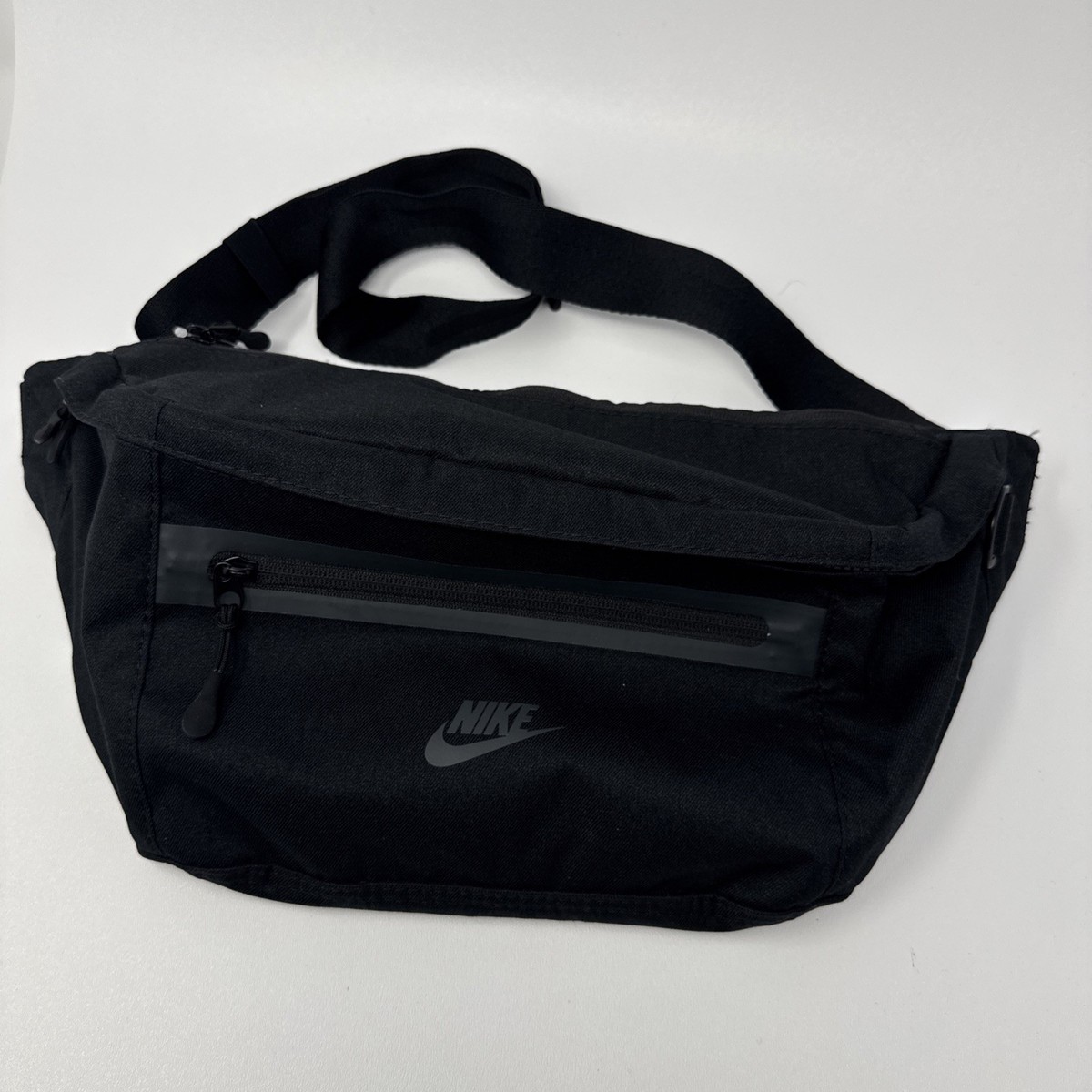 Nike Waist Crossbody Pouch Belt Fanny Bag XL Black Outdoor Hiking