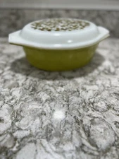 Vintage Pyrex Oval Casserole w Lid # 043 Verde Green Olives & Leaves 1/2 Quart