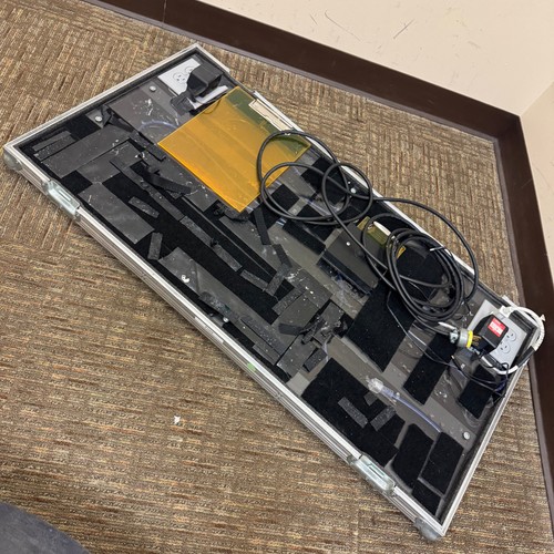 Custom 20x40" Lighted Powered Pedalboard Tour Case