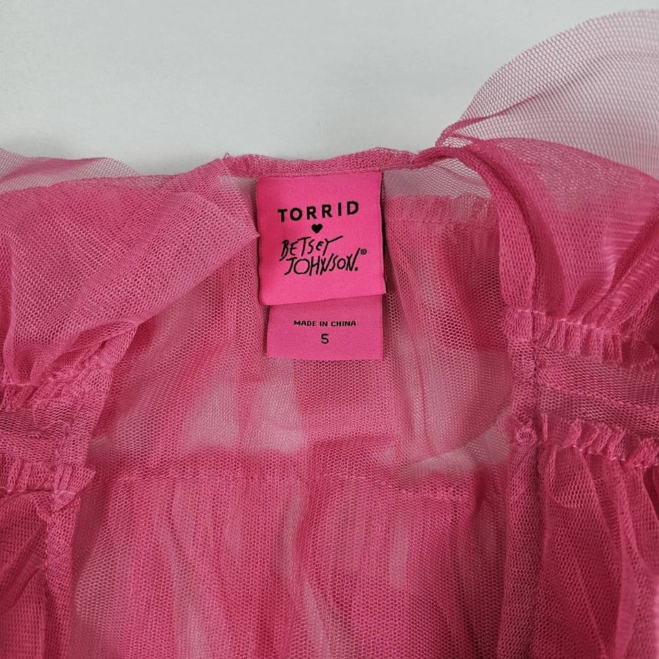 Chaqueta Kimono Torrid X Betsey Johnson Rosa Malla En Niveles Volantes Talla 5 Foto 3 de 4