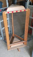 Cabela's Oak Fishing Rod Rack Spinning Display Floor Holder 15-Rod Capacity 