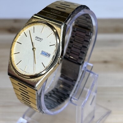 SEIKO 腕時計　1980年　ラピス　オニキス　ゴールドトーン 1980's Seiko Gold Tone Men's Quartz Watch W/ Day/Date 6533-8000