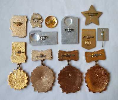 Lot De 12 Pins URSS Vintage - Moscou Kremlin - Ukraine