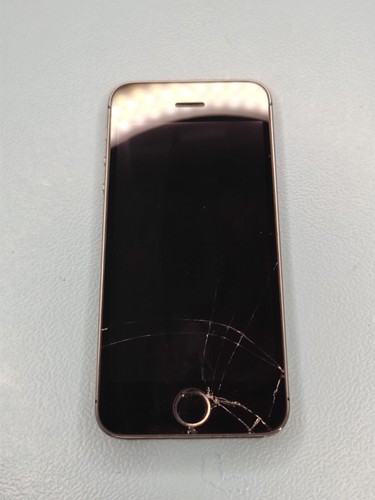 Apple iPhone 5s - Space Grau A1457 (GSM) Als Ersatzteilspender - Displayschaden