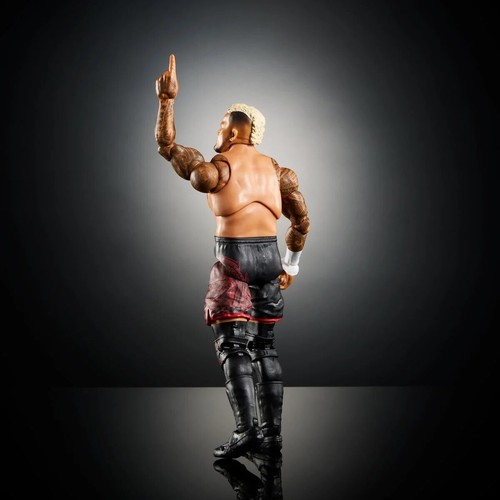 Figura de acción Solo Sikoa WWE Ultimate Edition 6 en - Imagen 6 de 6