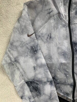 Nike Tech Pack Hooded Running Jacket- White Black Grey- Mens Sz