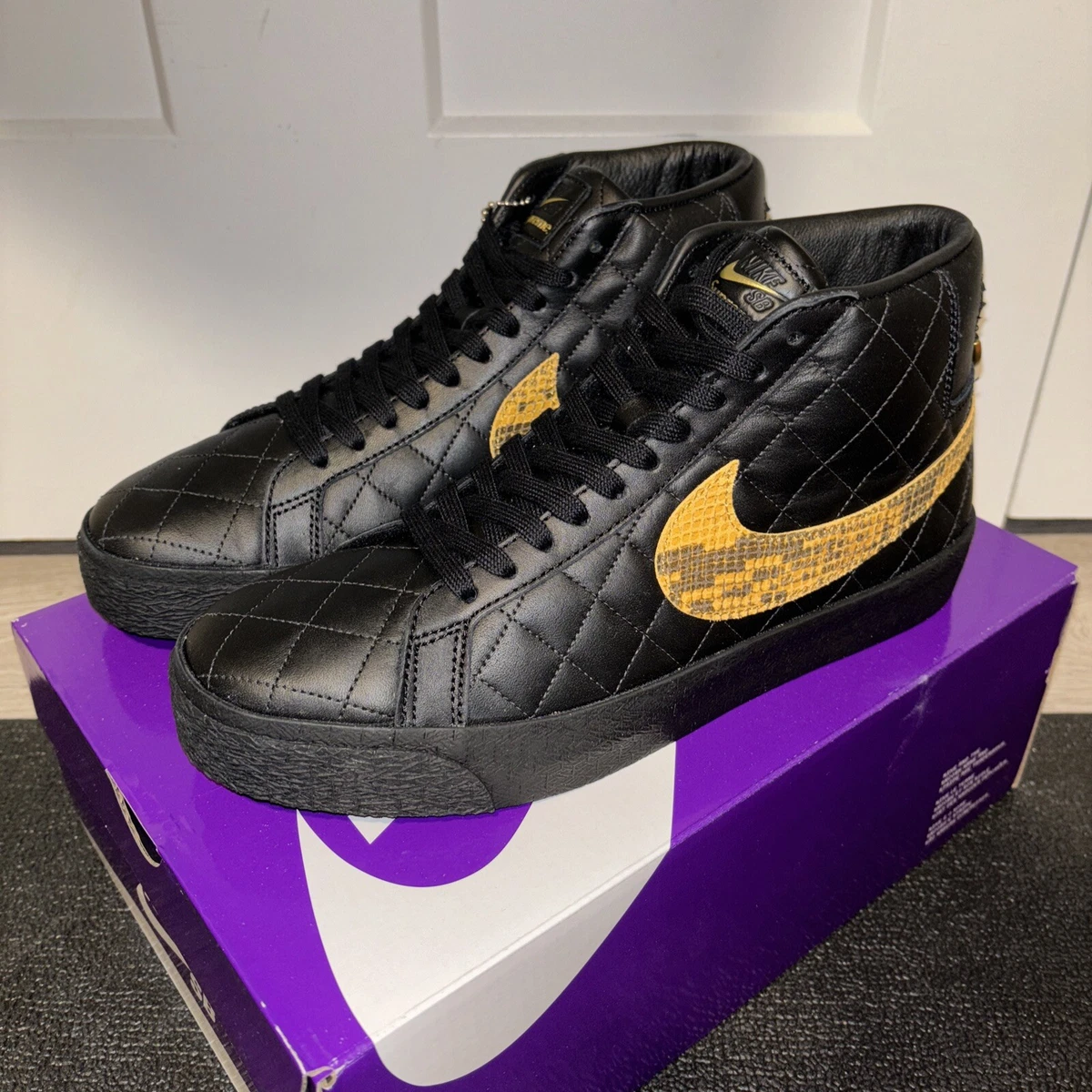 Nike Supreme x Zoom Blazer QS SB Mid Black Snakeskin for Sale
