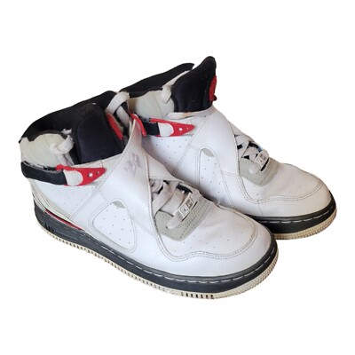 Youth Nike Air Jordan Retro White Black Red Alternate Retro SZ 5Y