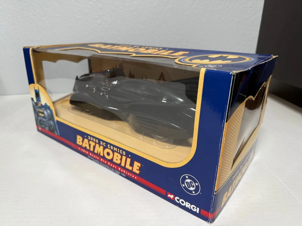 1/18 DIECAST CORGI 2000 DC COMICS BATMAN BATMOBILE (NEW) - Image 3 of 4