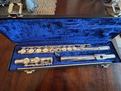 1980s Gemeinhardt Solid Sterling Silver Body 2S Flute w Hard & Vinyl Case
