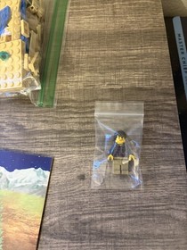 LEGO CREATOR: Lakeside Lodge (31048)