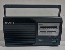 Sony FM / AM 2 Band Portable Radio Vintage Model ICF-24 2 Way Power AC/DC TESTED