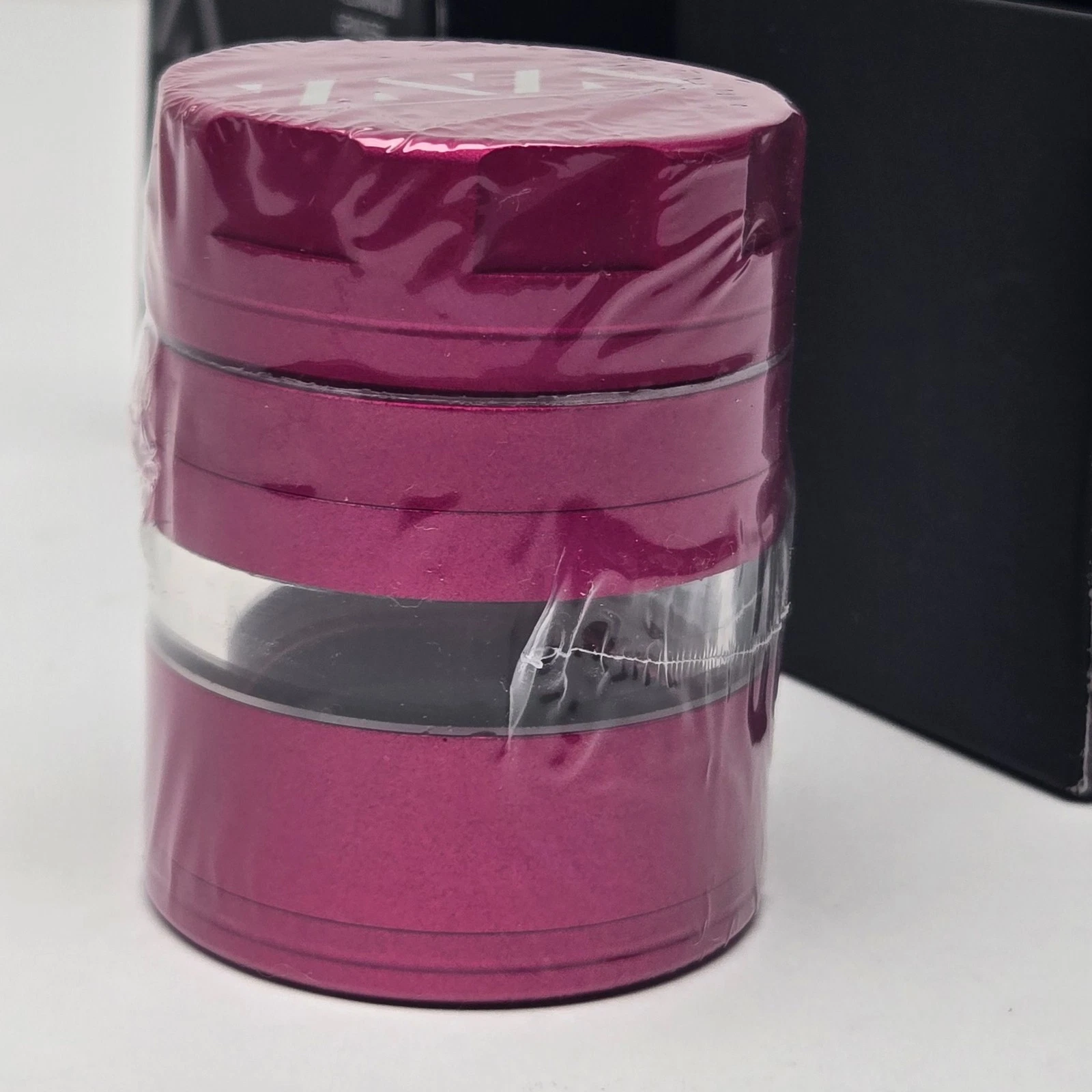 ZAZA 2" / 50mm Grinder 4-Piece Pink Aluminum Herb Spice Grinder Anodized Clear
Opens in a new window