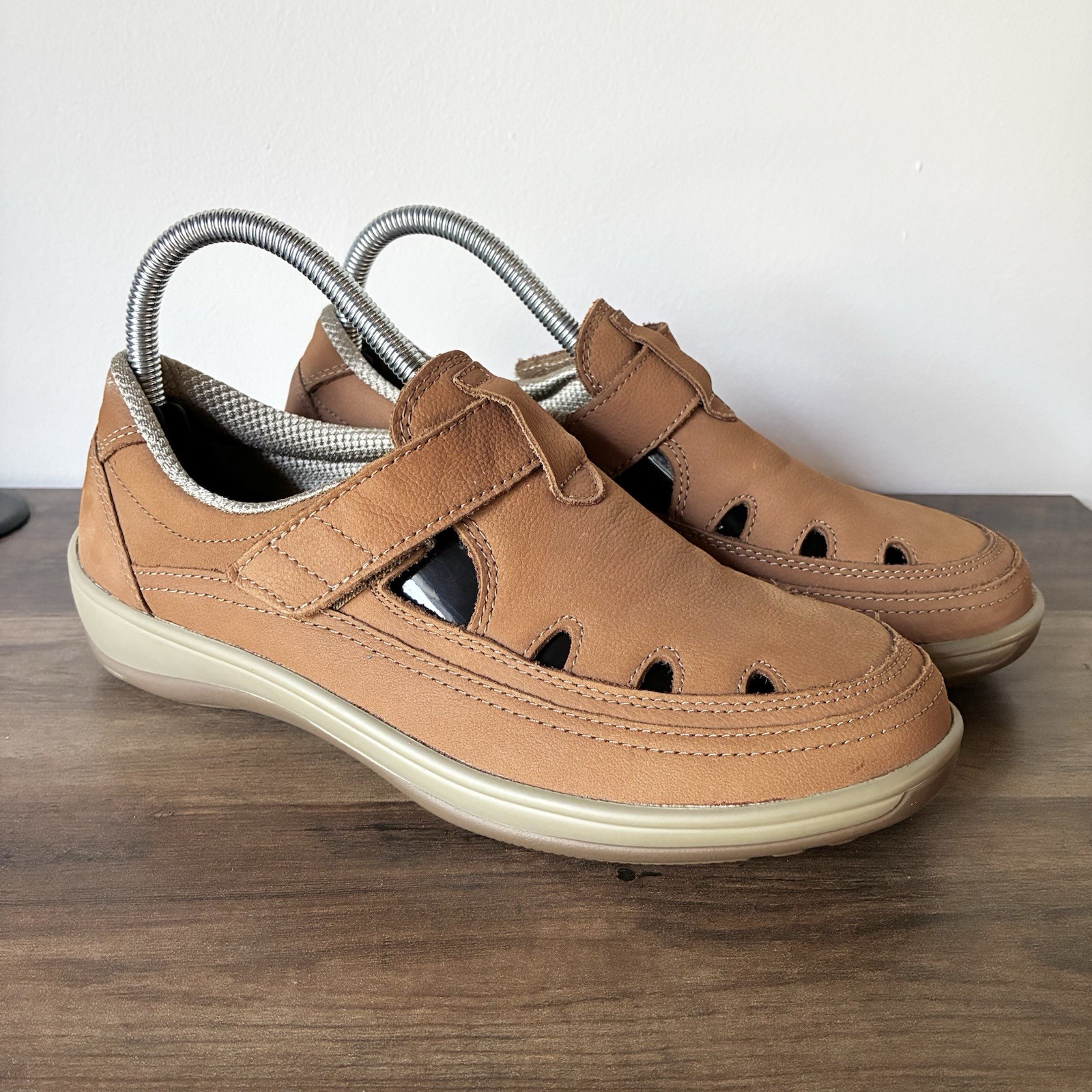 OrthoFeet Serene 896 Leather Orthopedic Strap Comfort Cutout Shoes Tan Womens 8